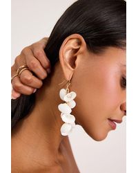 Lulus - Montara Seashell Drop Earrings - Lyst