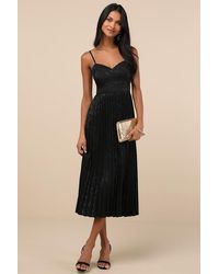 Lulus - Regal Romance Floral Jacquard Pleated Satin Midi Dress - Lyst