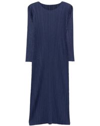 Pleats Please Issey Miyake Long-sleeved Pleated Dress in White | Lyst