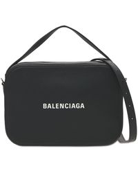 Balenciaga Medium Everyday Calfskin Leather Camera Bag in Natural | Lyst