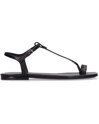 Burberry Leather Thong Sandals in Black | Lyst