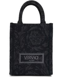 Versace - Sac cabas mini en jacquard barocco - Lyst