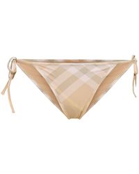 Burberry - Bas de bikini triangle en lycra à carreaux - Lyst