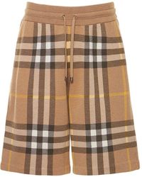 Mujer Ropa de Shorts de Minishorts Shorts with check print de Burberry de color Neutro 