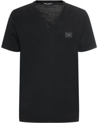 Dolce & Gabbana - T-shirt à col en v en coton avec plaque logo - Lyst