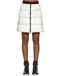 Moncler Jupe Rembourrée En Nylon Laqué - Blanc