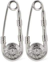 Versace - Boucles d'oreilles à logo en métal - Lyst