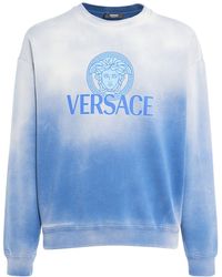 Versace - Sweatshirt Aus Baumwolle Mit Logo & Dégradé-print - Lyst