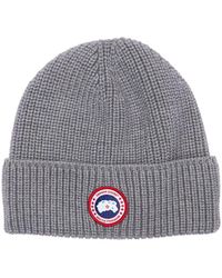 canada goose gorro gris