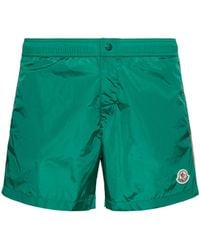 Moncler - Shorts mare in nylon con logo - Lyst