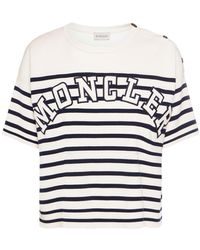 Moncler - T-shirt in cotone a righe con logo - Lyst