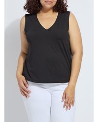 Lyssé - Essential V-Neck Shell Curvy - Lyst