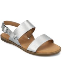 Journee Collection - Lavine Round Toe Flat Sandals - Lyst