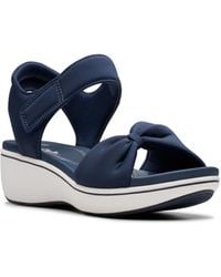 Clarks - Cloudsteppers Breeze Rae Sara Riptape Flat Sandals - Lyst
