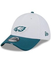 KTZ - White/midnight Green Philadelphia Eagles 2025 Nfl Training Camp 39thirty Flex Hat - Lyst