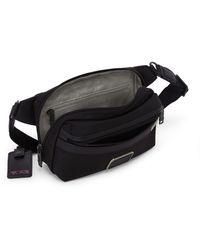 バッグ TUMI Ridgeview Sling Bag BLACK CARBON バッグ TUMI Ridgeview Sling Bag BLACK CARBON TUMI Ridgeview Sling
