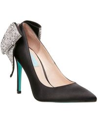 betsey johnson pearl heels