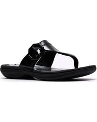 Clarks - Breeze Cove Flip Flop Flats - Lyst
