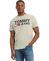 Tommy Hilfiger - Tommy Jeans Lock Up Logo Graphic T-shirt - Lyst