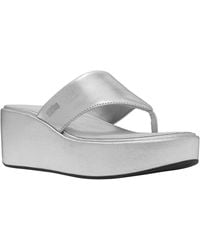 Fitflop - Flatforms Wedge Toe-post Sandals - Lyst
