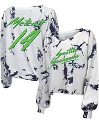 Majestic - Threads Dk Metcalf Seattle Seahawks Off-shoulder Tie-dye Name And Number Long Sleeve V-neck Crop-top T-shirt - Lyst