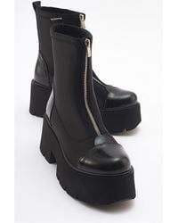 Prologue Shoes - Bray Patent Chunky Boot () - Lyst
