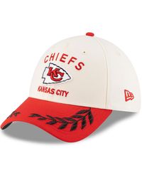 KTZ - Cream/red Kansas City Chiefs 2025 Nfl Draft 39thirty Flex Hat - Lyst