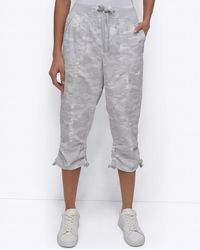 DKNY - Convertible Capri Cotton Poplin Cargo Pants - Lyst