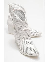 Prologue Shoes - Pera Block Heel Boot () - Lyst