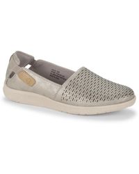 BareTraps - Viccia Slip On Flats - Lyst
