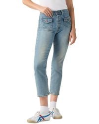 Levi's - Wedgie Flap Pocket High Rise Cropped Jeans - Lyst
