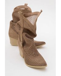 Prologue Shoes - Larry Elasticated Block Heel Boot - Lyst