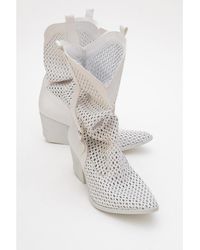 Prologue Shoes - Larry Elasticated Block Heel Boot - Lyst