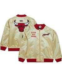 Mitchell & Ness - Distressed Chicago Bulls Team Og 2.0 Vintage-like Logo Satin Full-zip Jacket - Lyst