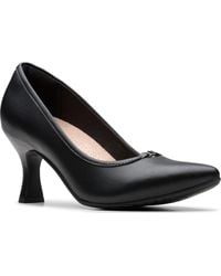 Clarks - Kataleyna West Slip-on Pumps - Lyst