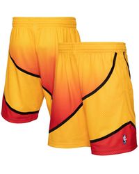 Mitchell & Ness - Gold And Red Atlanta Hawks 1986/87 Hardwood Classics Fadeaway Reload 3.0 Swingman Shorts - Lyst
