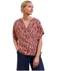 Celtic & Co. - Printed Drop Shoulder Top - Lyst