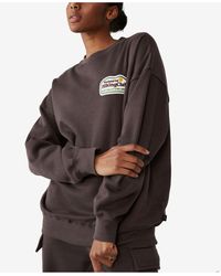 Activewear, gym and workout clothes 