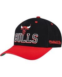 Mitchell & Ness - Black/red Chicago Bulls Backside Script 2-tone Pro Crown Adjustable Hat - Lyst