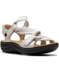 Clarks - Collection Laurieann Bell Round Toe Flat Sandals - Lyst