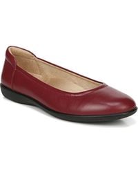 naturalizer flexy red