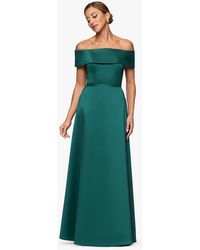green emerald velvet dress 
