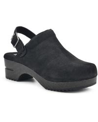 White Mountain Hana Clog | Clogs, White mountain shoes, Boots