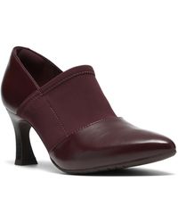 Clarks - Tammitha Sleek Pointed-toe Leather Pumps - Lyst