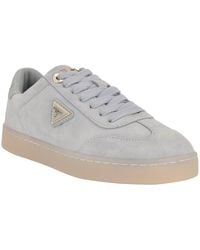 Guess - Jazlie T-toe Logo Court Sneakers - Lyst