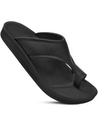 AEROTHOTIC - Aster Split Toe Sandals - Lyst