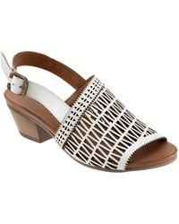 BUENO - Lia Pump - Lyst