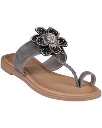 Gc Shoes - Blossom Flower Embellished Toe Ring Flat Sandals - Lyst