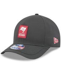 KTZ - Tampa Bay Buccaneers 2025 Sideline Cold Weather 9forty M-crown Adjustable Hat - Lyst
