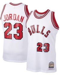 Authentic Shooting Shirt Chicago Bulls 1984-85 Michael Jordan - Shop  Mitchell & Ness Shirts and Apparel Mitchell & Ness Nostalgia Co.